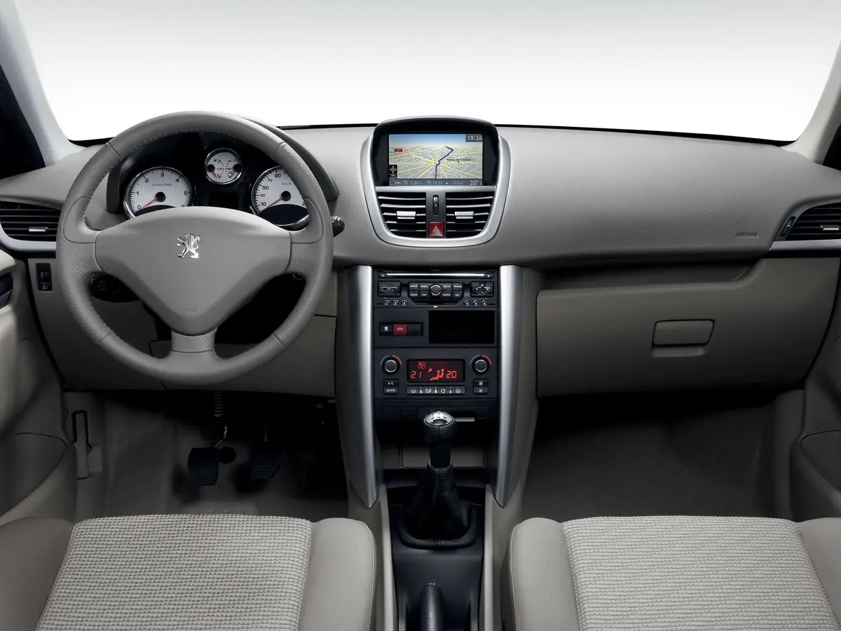 Peugeot 207 I Рестайлинг Хэтчбек 3 дв. — сүрөт 6