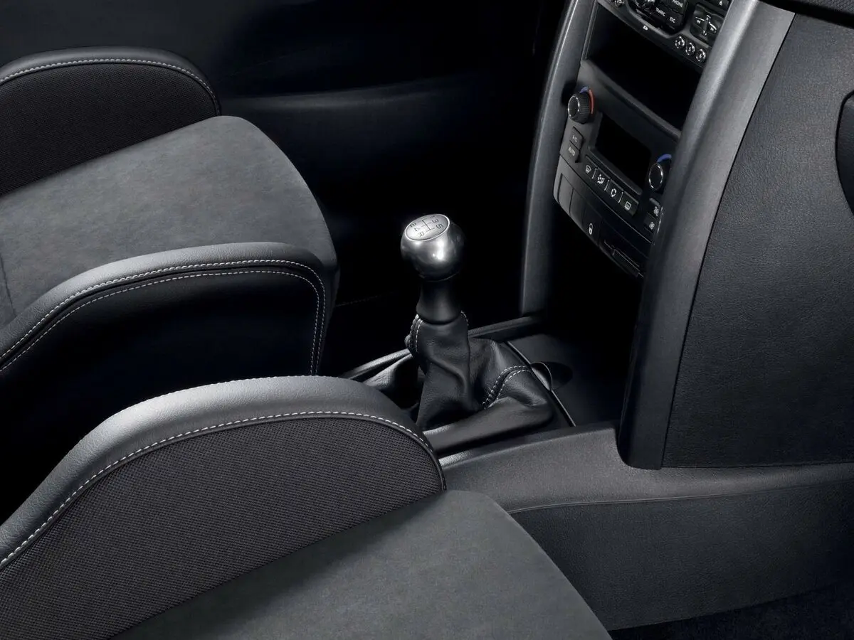 Peugeot 207 I Рестайлинг Хэтчбек 3 дв. — сүрөт 9