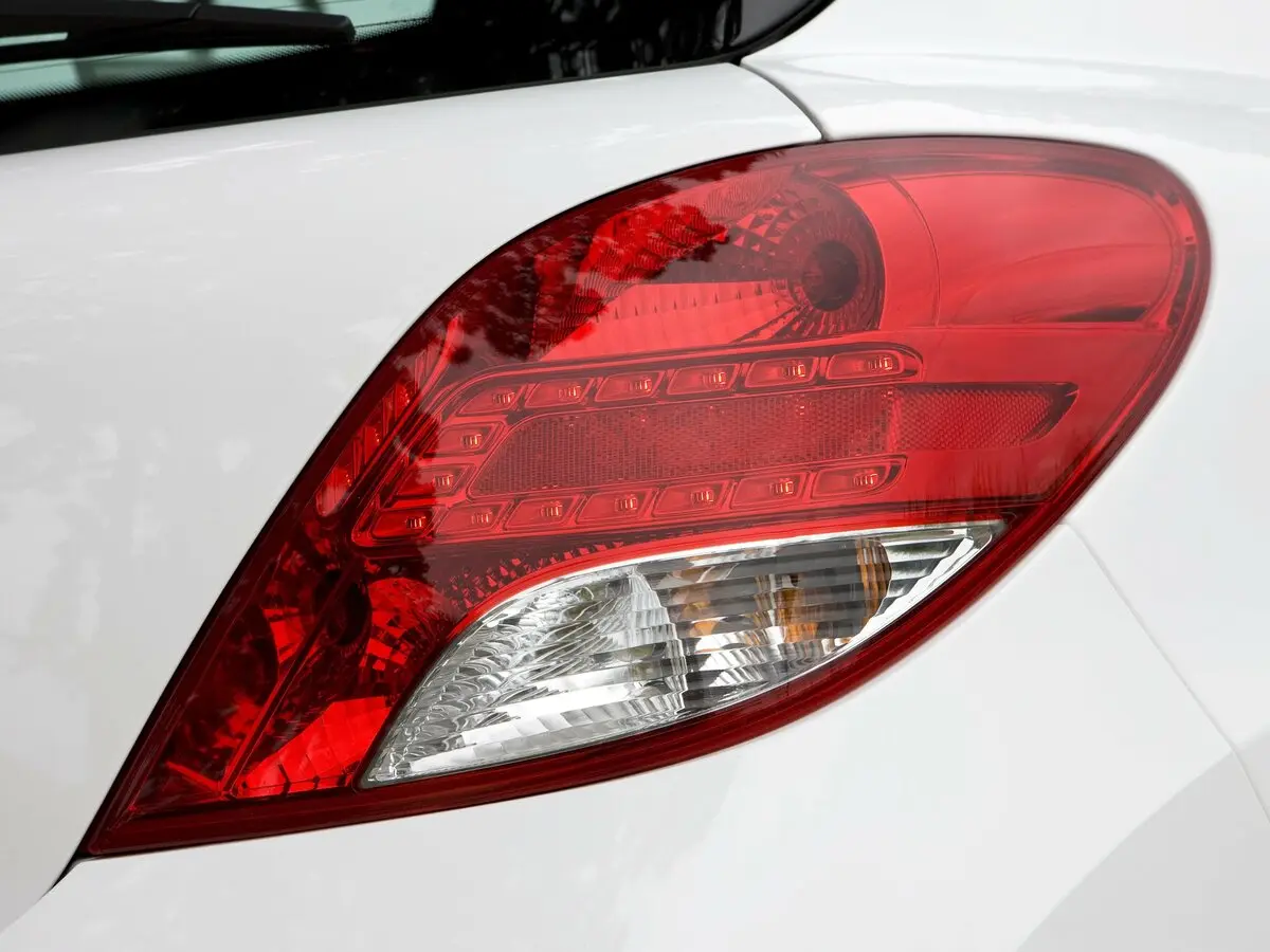 Peugeot 207 I Рестайлинг Хэтчбек 5 дв. — photo 13