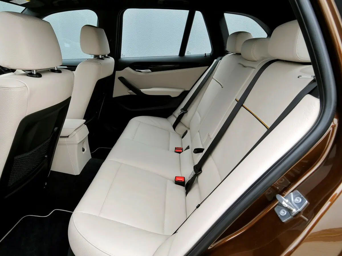 BMW X1 I (E84) Внедорожник 5 дв. — сүрөт 11