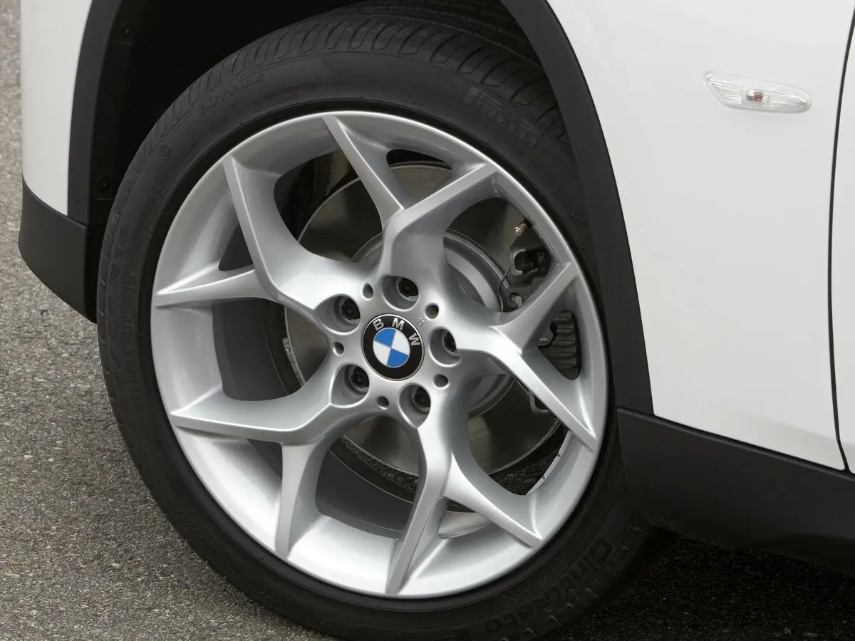 BMW X1 I (E84) Внедорожник 5 дв. — сүрөт 20