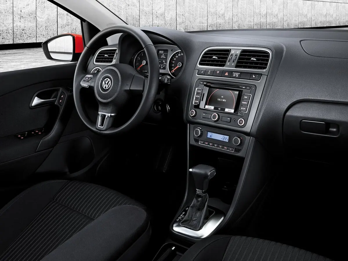 Volkswagen Polo V Хэтчбек 5 дв. — фото 7