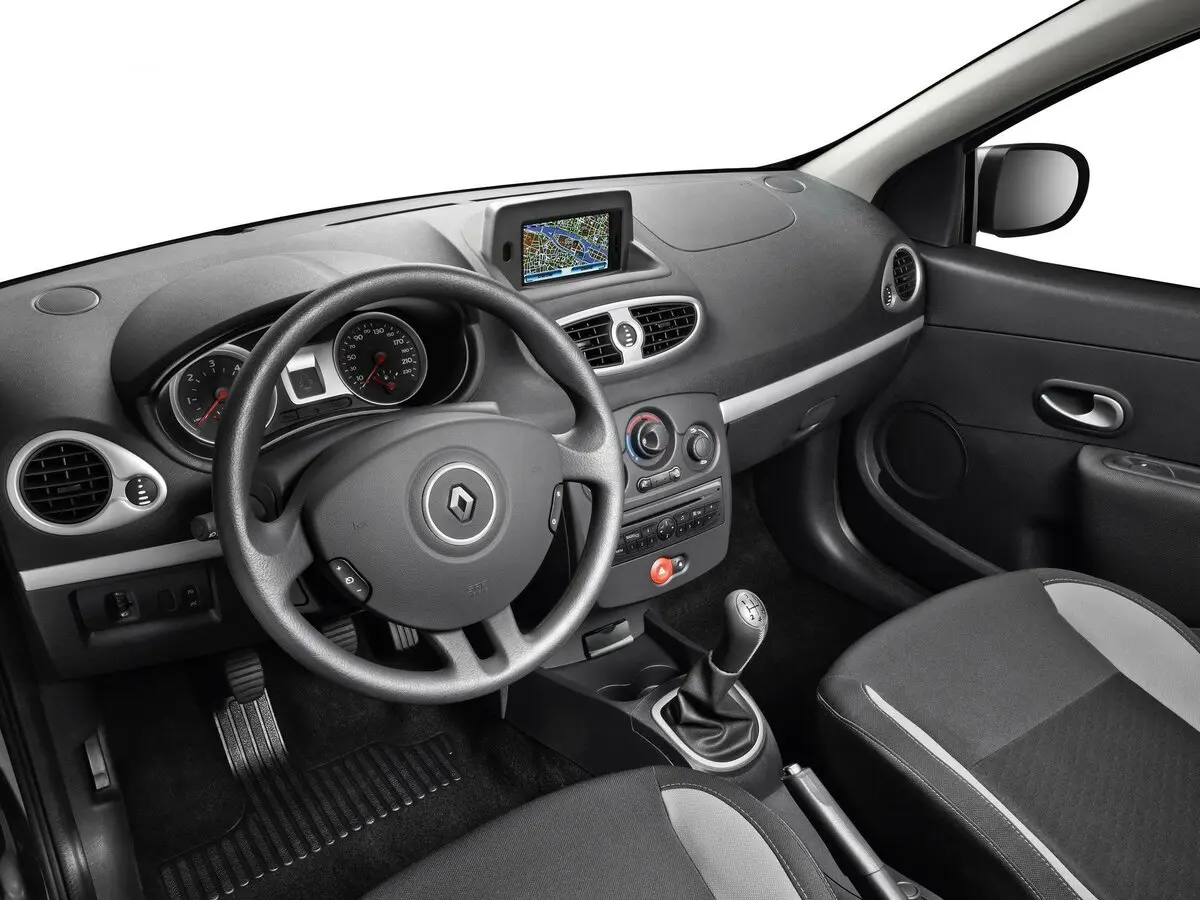 Renault Clio III Рестайлинг Хэтчбек 3 дв. — сүрөт 6