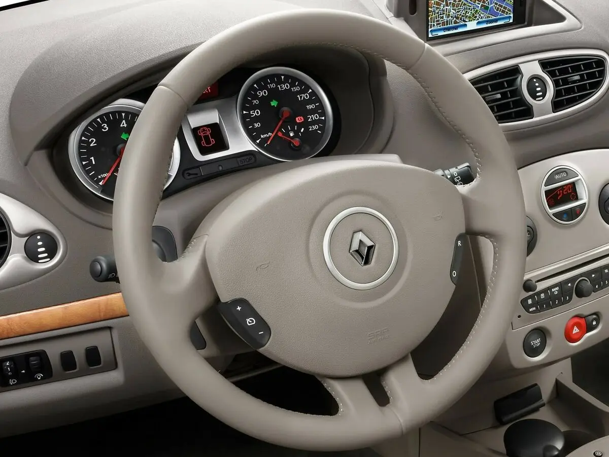 Renault Clio III Рестайлинг Хэтчбек 3 дв. — сүрөт 8