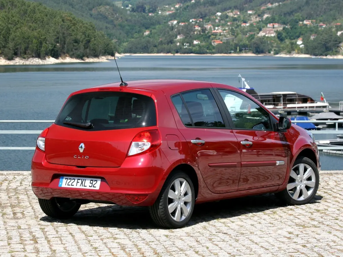 Renault Clio III Рестайлинг Хэтчбек 5 дв. — сүрөт 4