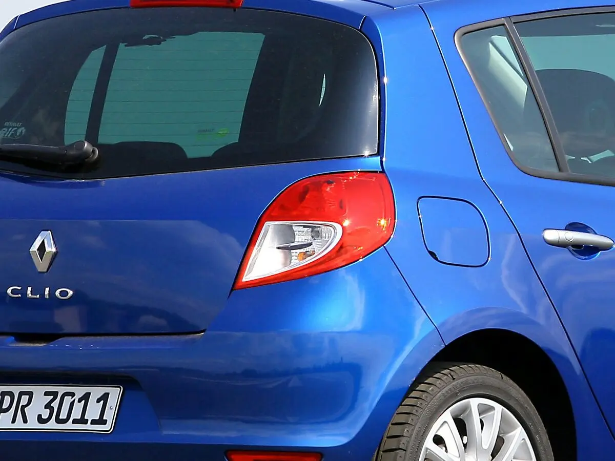 Renault Clio III Рестайлинг Хэтчбек 5 дв. — сүрөт 10