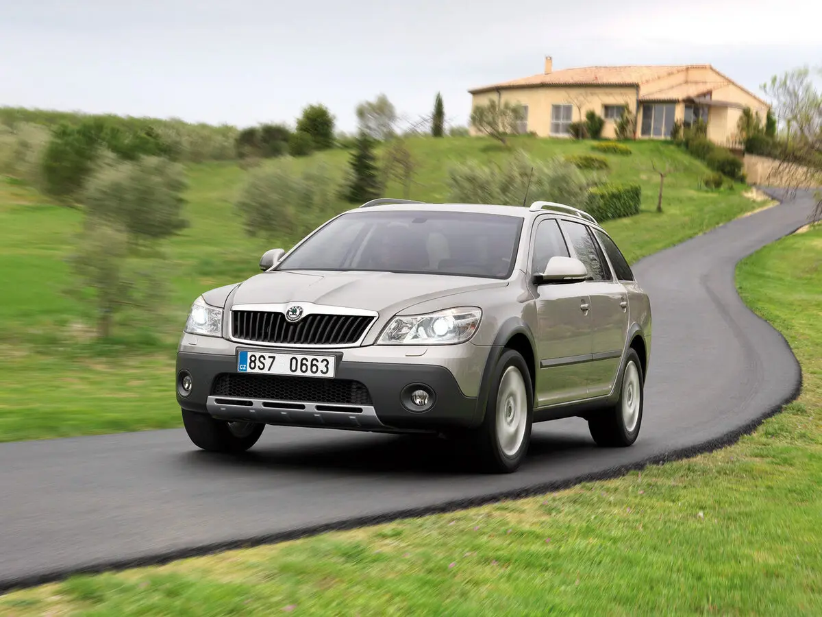 Skoda Octavia II (A5) Рестайлинг Универсал 5 дв. Scout
