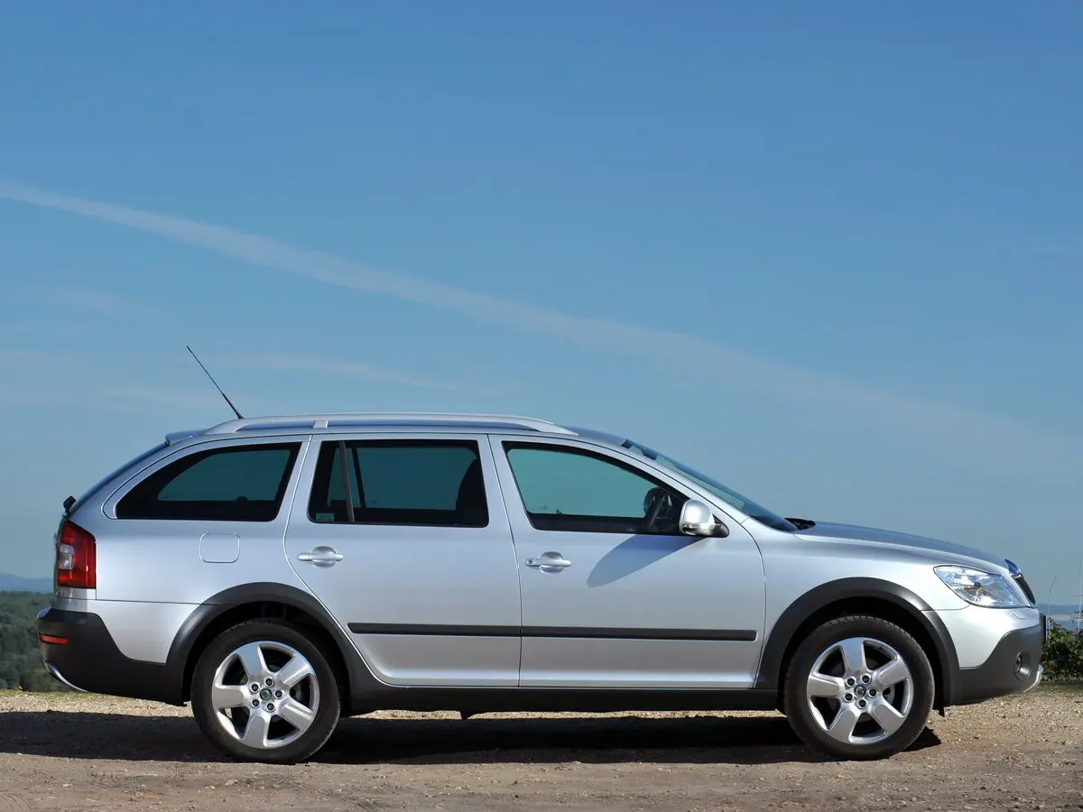 Skoda Octavia II (A5) Рестайлинг Универсал 5 дв. Scout — сүрөт 2