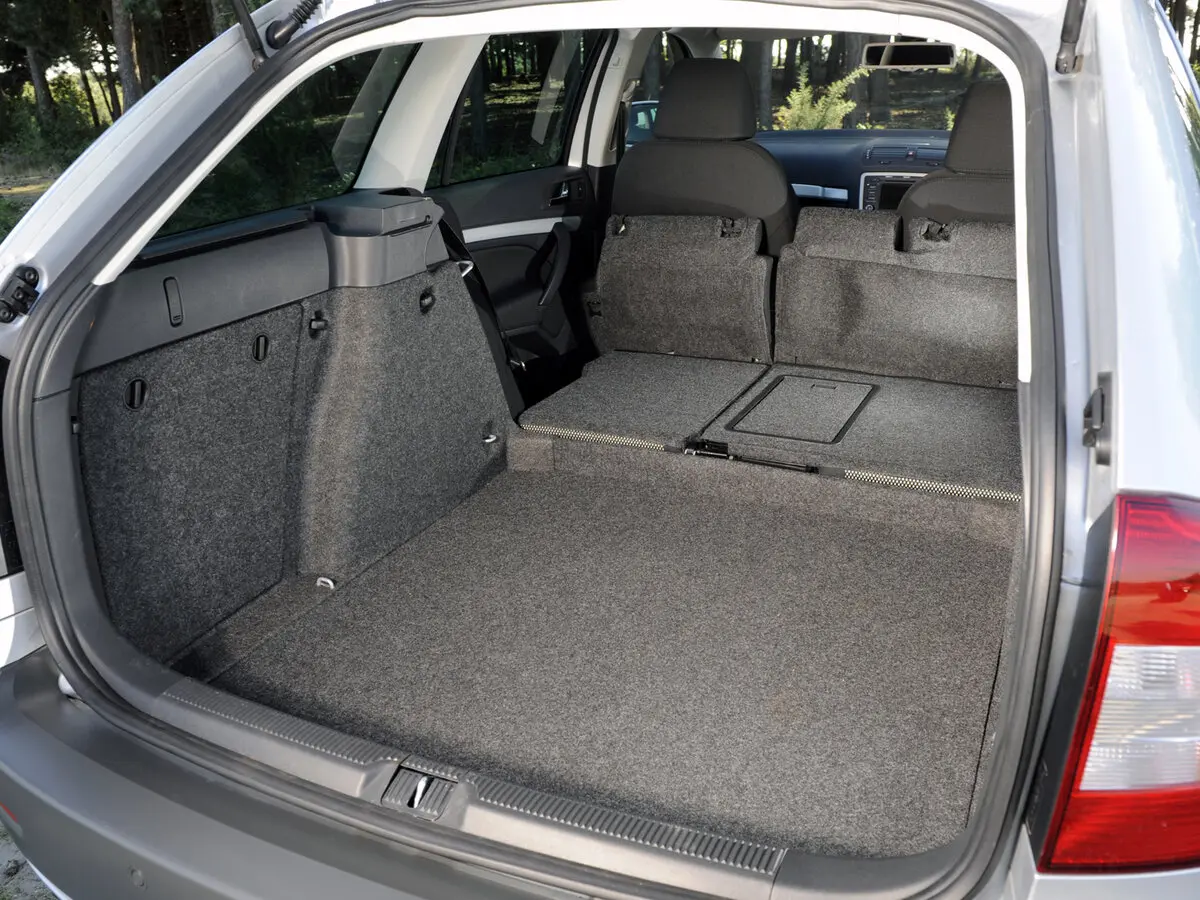 Skoda Octavia II (A5) Рестайлинг Универсал 5 дв. Scout — сүрөт 9