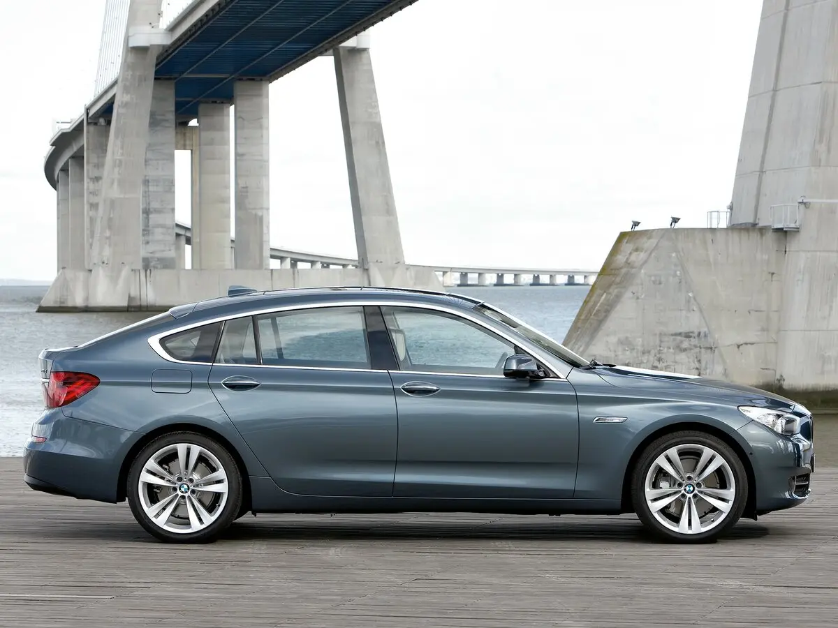 BMW 5 серии VI (F10/F11/F07) Лифтбек Gran Turismo — фото 2