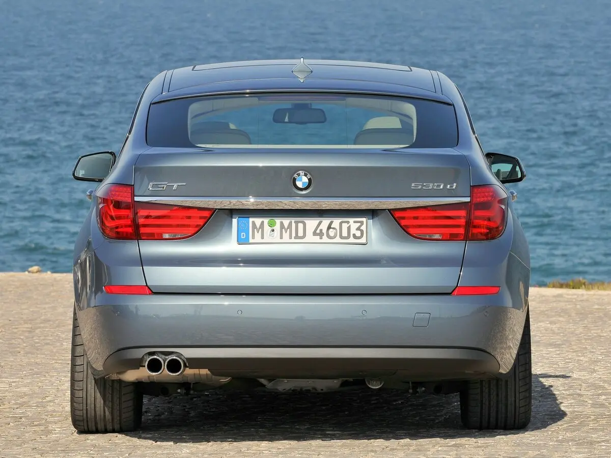 BMW 5 серии VI (F10/F11/F07) Лифтбек Gran Turismo — фото 4