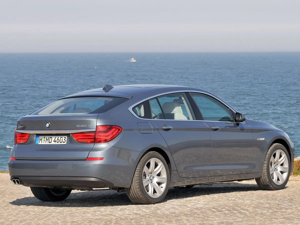 BMW 5 серии VI (F10/F11/F07) Лифтбек Gran Turismo — фото 5
