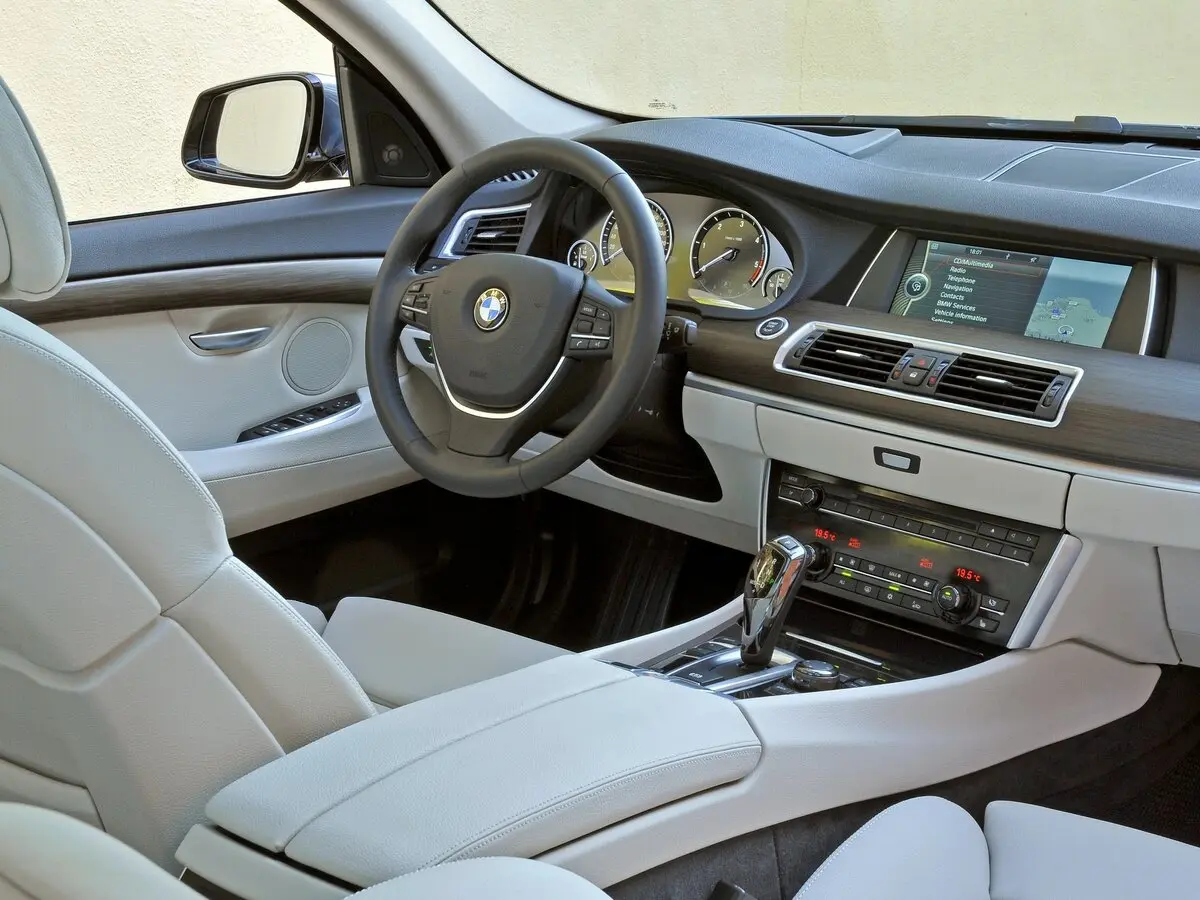 BMW 5 серии VI (F10/F11/F07) Лифтбек Gran Turismo — фото 7
