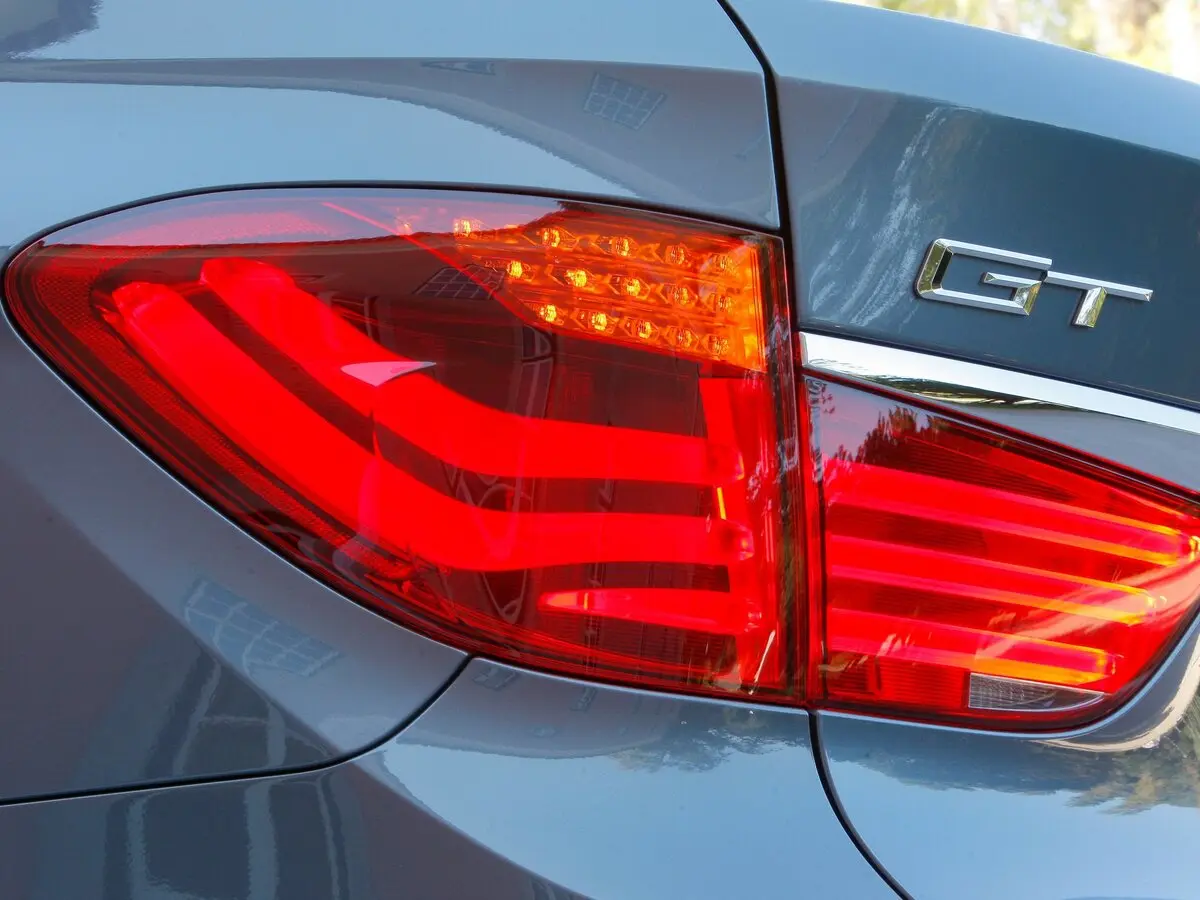 BMW 5 серии VI (F10/F11/F07) Лифтбек Gran Turismo — фото 18