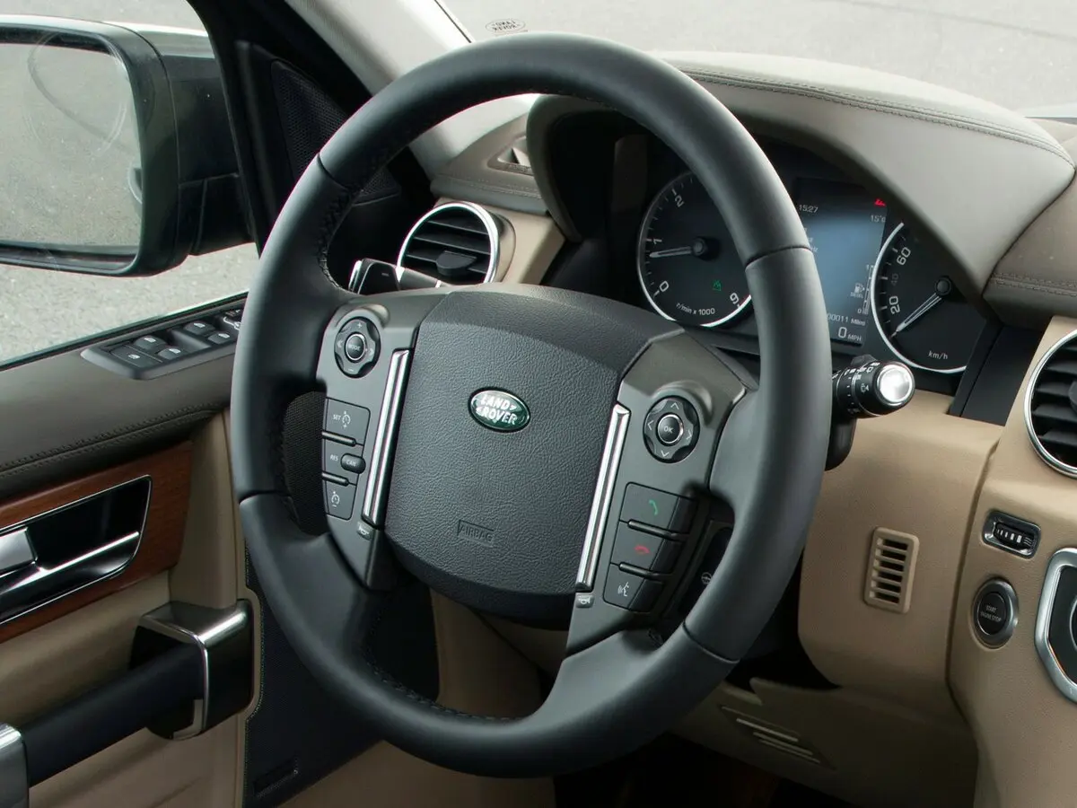 Land Rover Discovery IV Внедорожник 5 дв. — фото 9