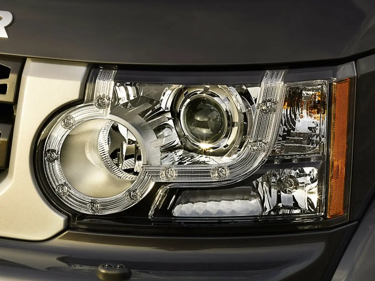 Land Rover Discovery IV Внедорожник 5 дв. — фото 13