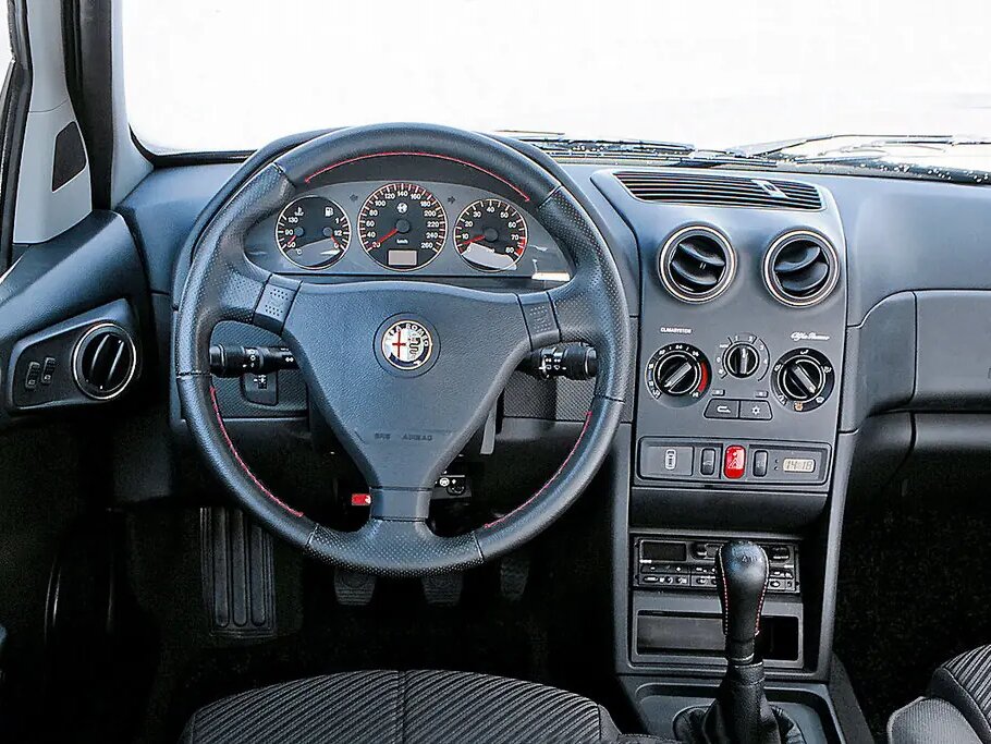 Alfa Romeo 145 I Рестайлинг Хэтчбек 3 дв.
