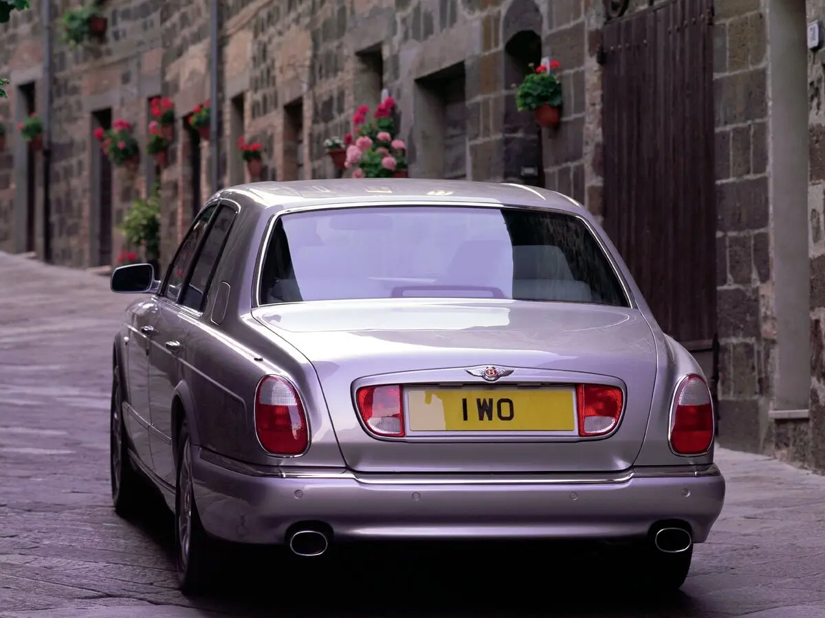Bentley Arnage I Седан — 照片 4