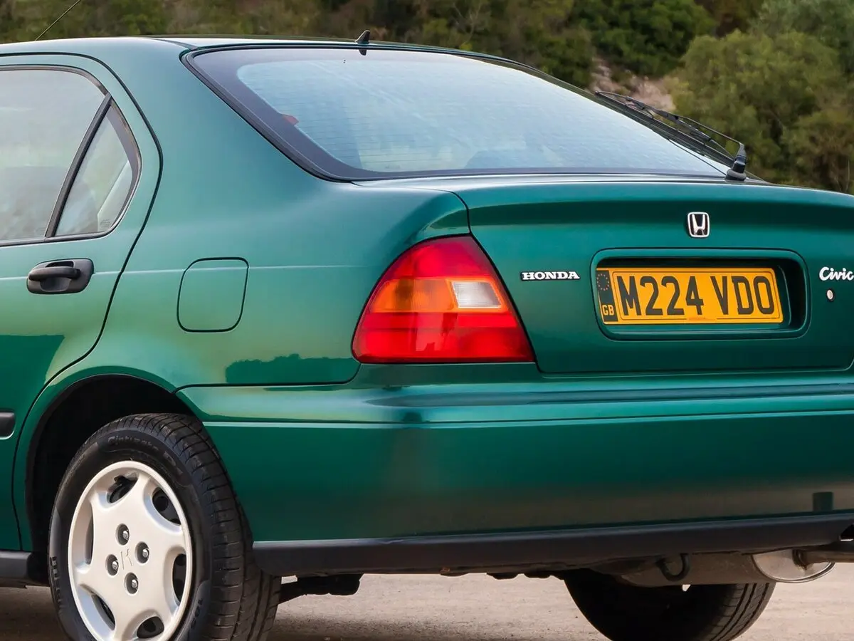 Honda Civic VI Хэтчбек 5 дв. — фото 6