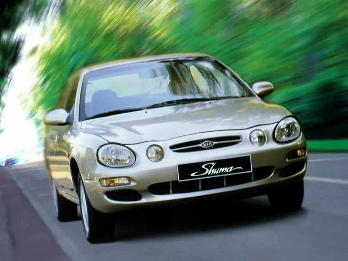 Kia Shuma I Лифтбек — 照片 2