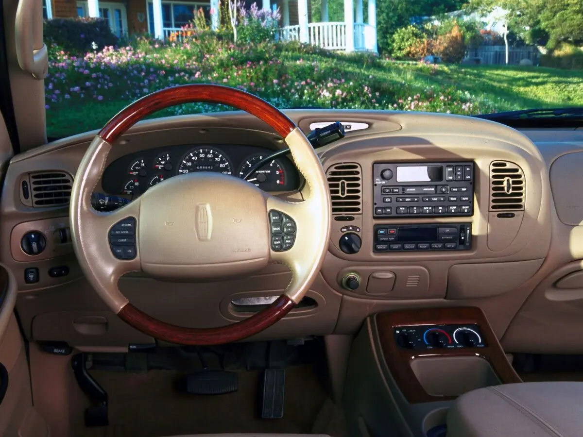 Lincoln Navigator I Внедорожник 5 дв. — сүрөт 5