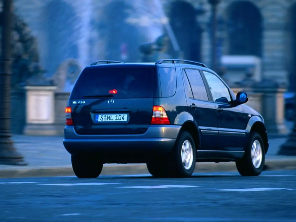 Mercedes-Benz M-Класс I (W163) Внедорожник 5 дв. — сүрөт 4