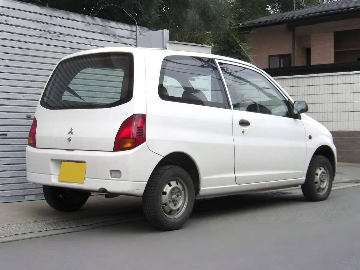 Mitsubishi Minica VIII Хэтчбек 3 дв. — сүрөт 5