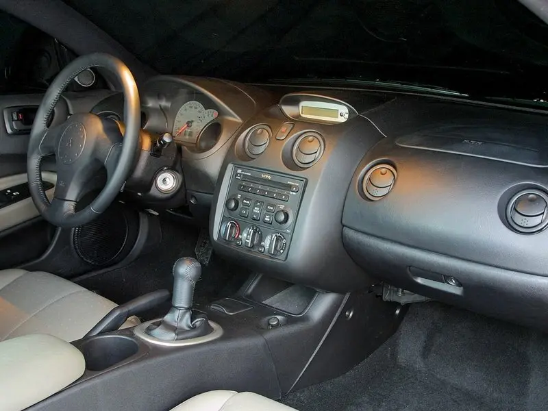 Mitsubishi Eclipse III Купе — 照片 4
