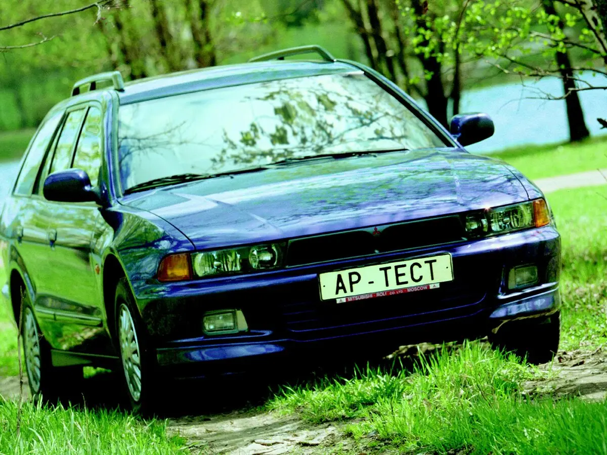 Mitsubishi Galant VIII Универсал 5 дв. — photo 3