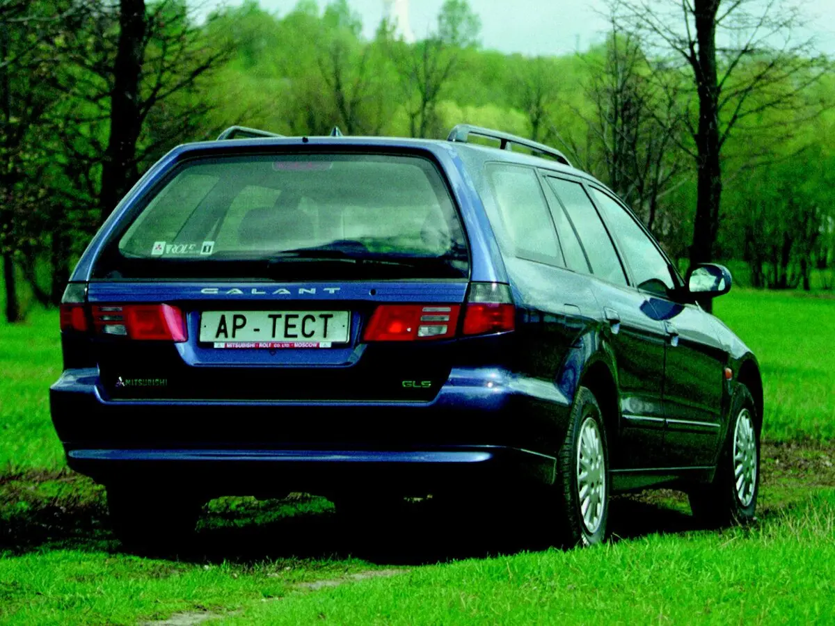 Mitsubishi Galant VIII Универсал 5 дв. — photo 4