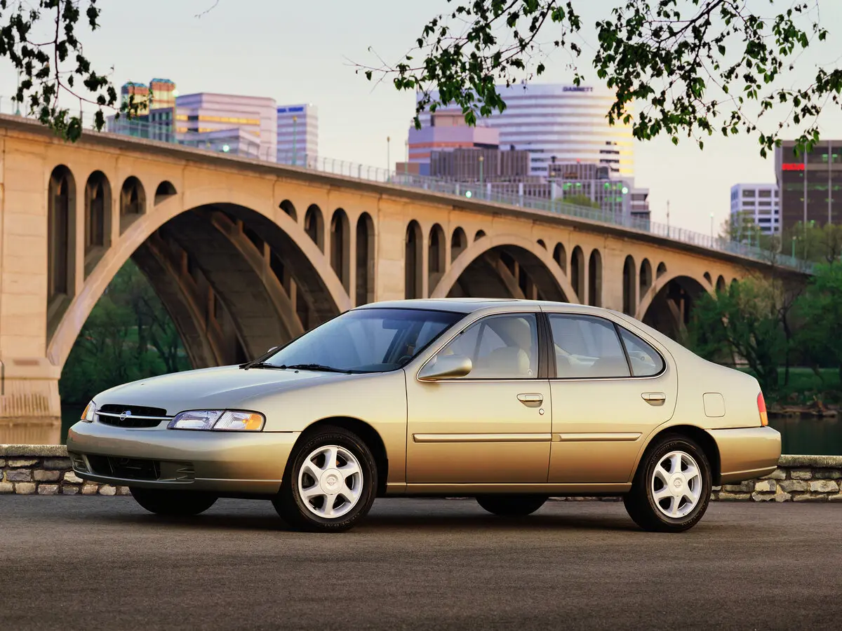 Nissan Altima II (L30) Седан — сүрөт 2