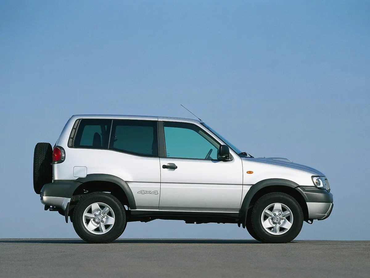 Nissan Terrano II Рестайлинг 2 Внедорожник 3 дв. — сүрөт 3