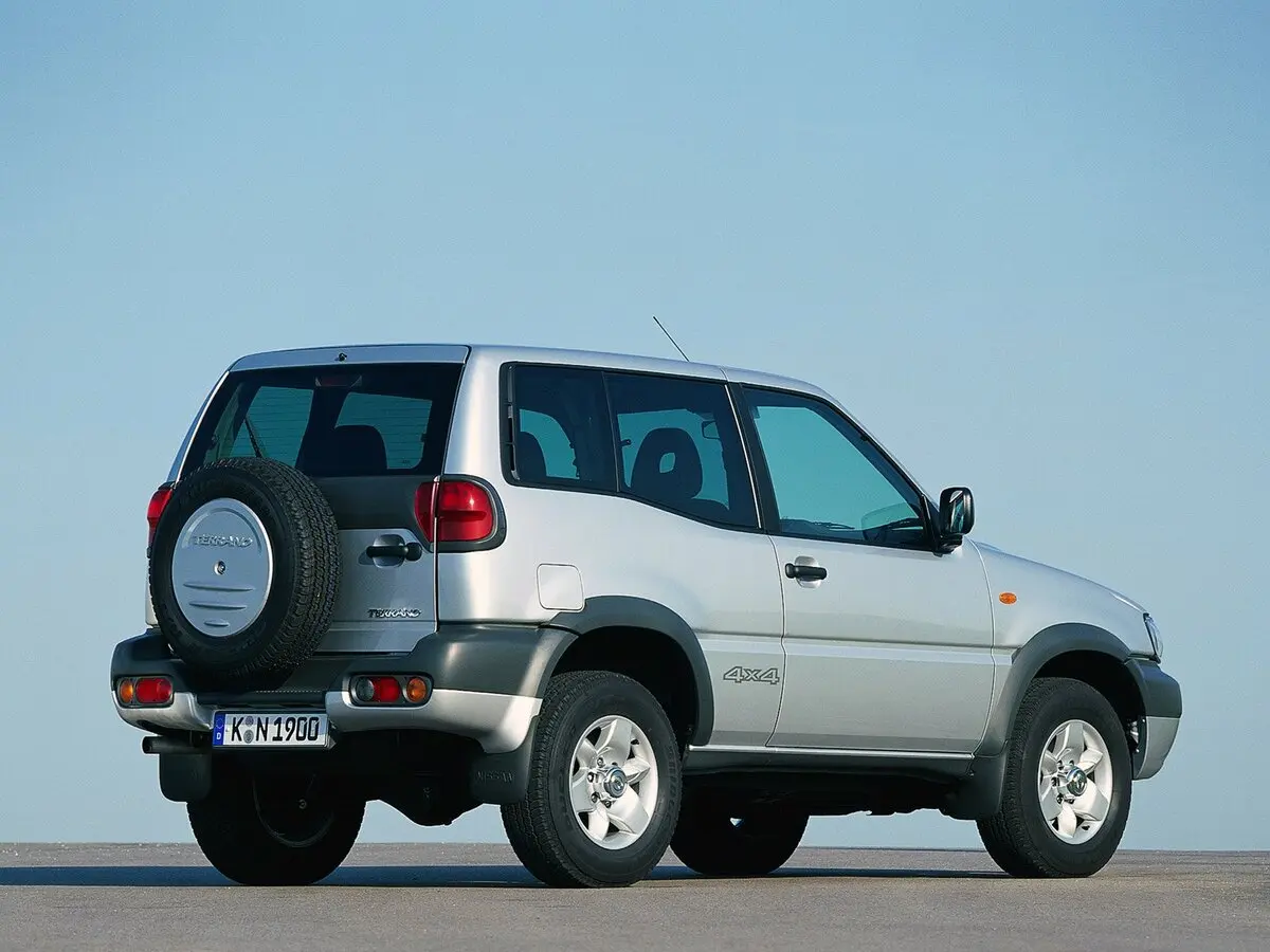Nissan Terrano II Рестайлинг 2 Внедорожник 3 дв. — сүрөт 6