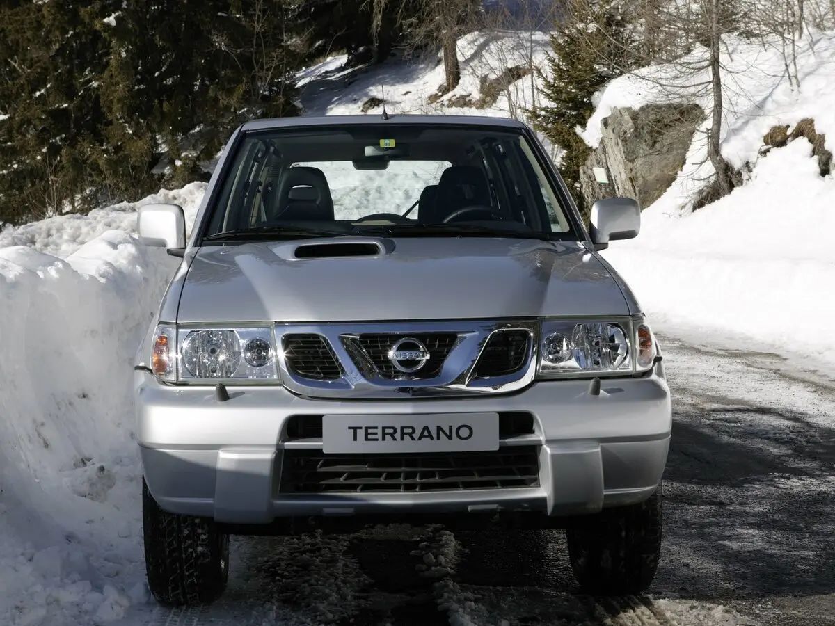 Nissan Terrano II Рестайлинг 2 Внедорожник 5 дв. — photo 3
