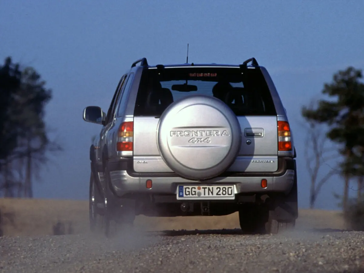 Opel Frontera B Внедорожник 5 дв. — фото 4