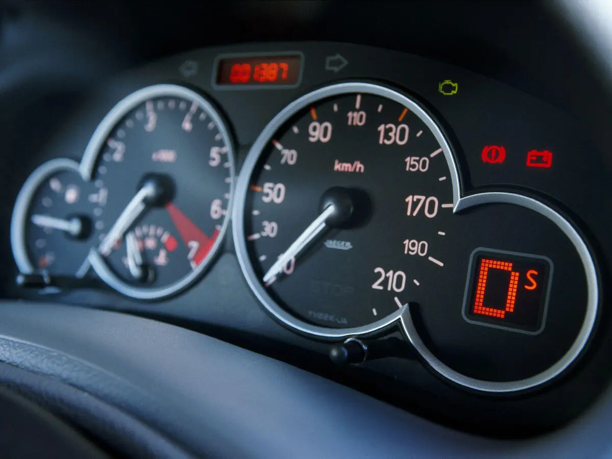 Peugeot 206 1998 – 2012 Хэтчбек 3 дв. — сүрөт 9