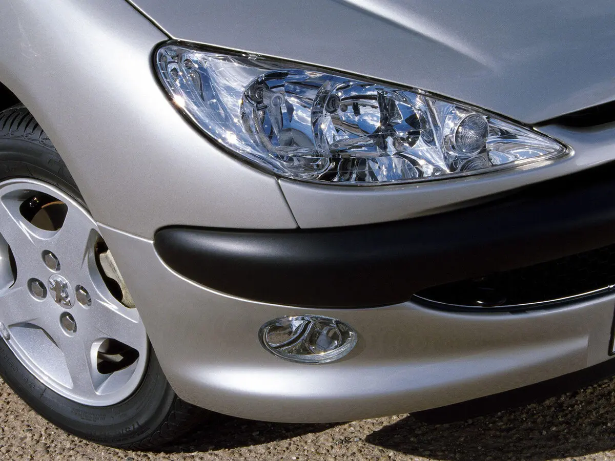 Peugeot 206 1998 – 2012 Хэтчбек 3 дв. — сүрөт 12