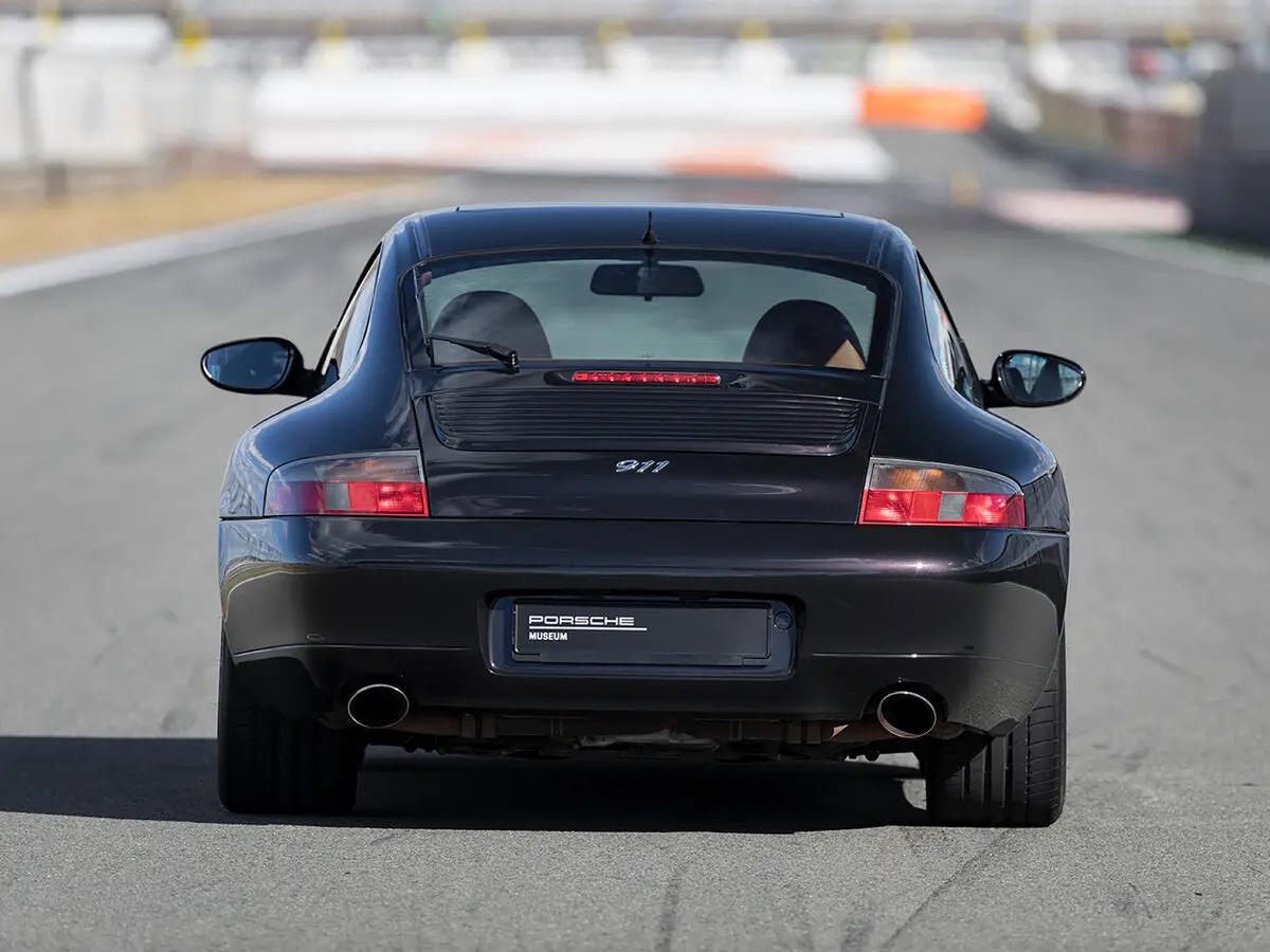 Porsche 911 V (996) Купе — сүрөт 4