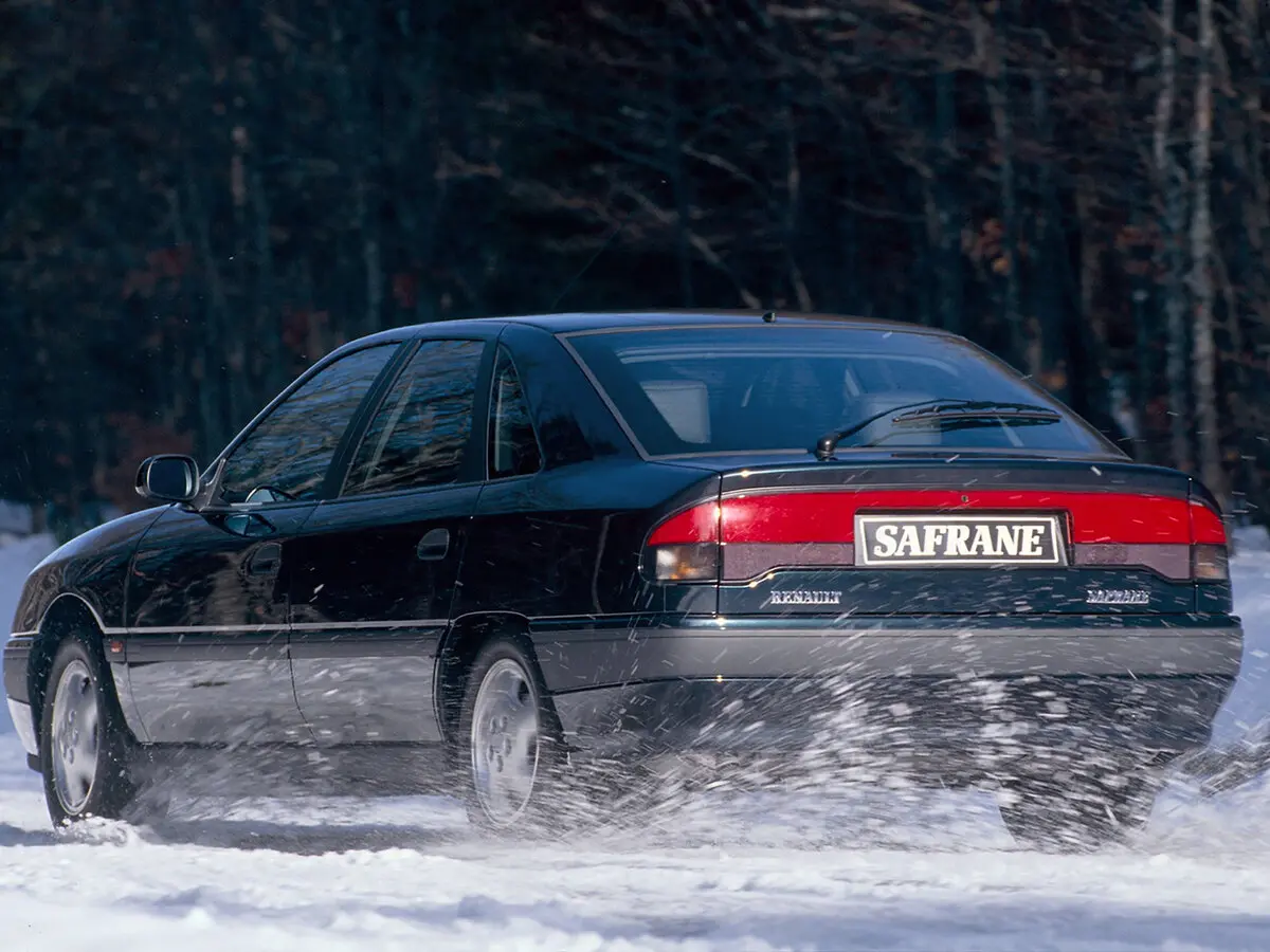 Renault Safrane I Лифтбек — 照片 6