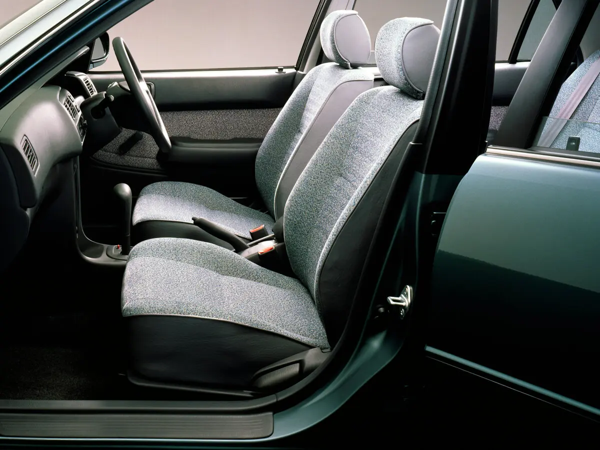 Toyota Corolla VIII (E110) Седан — фото 6