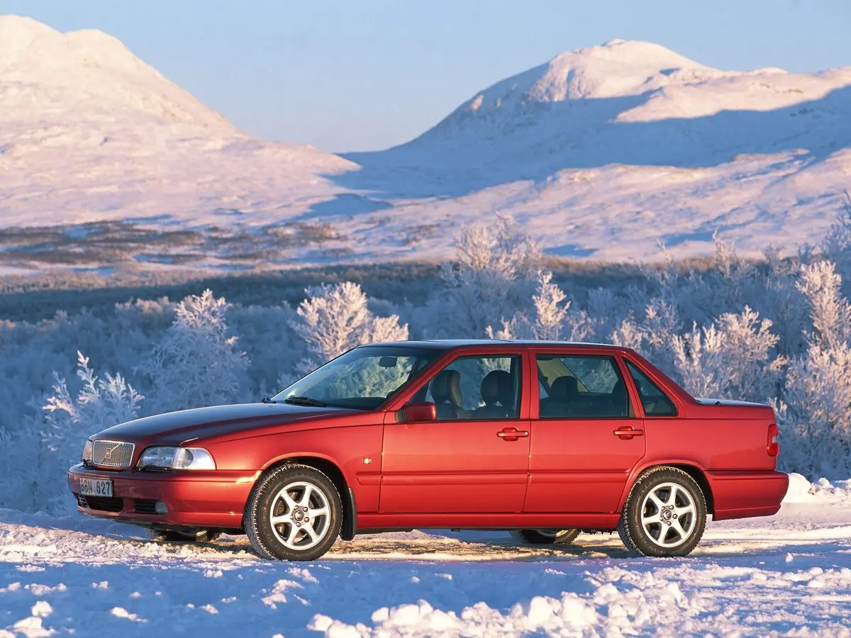 Volvo S70 1996 – 2000 Седан — сүрөт 2