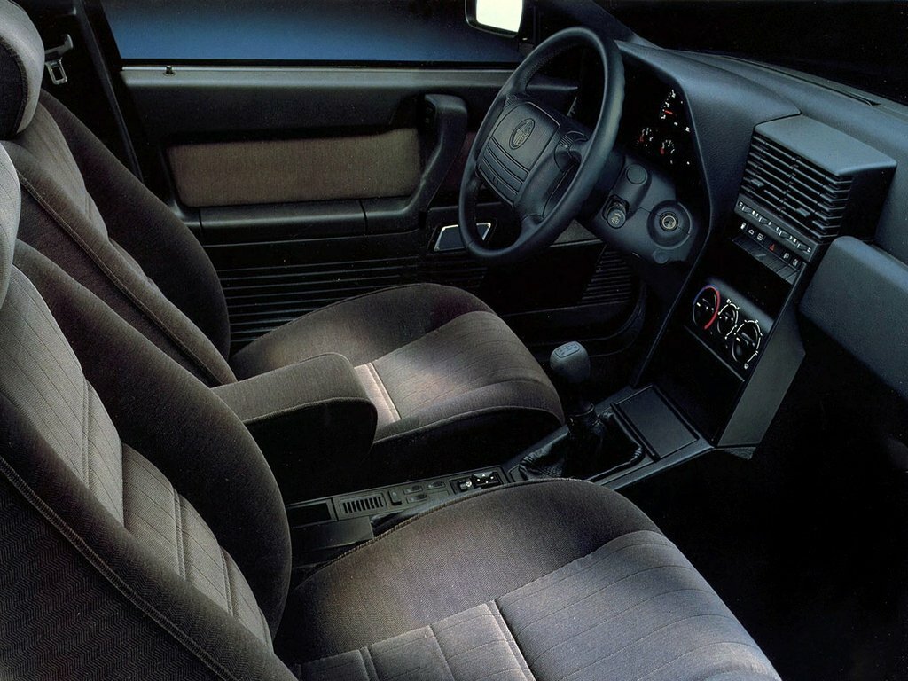 Alfa Romeo 164 I Рестайлинг Седан