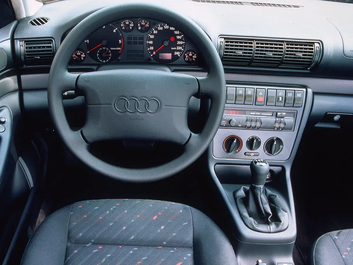 Audi A4 I (B5) Седан — сүрөт 7