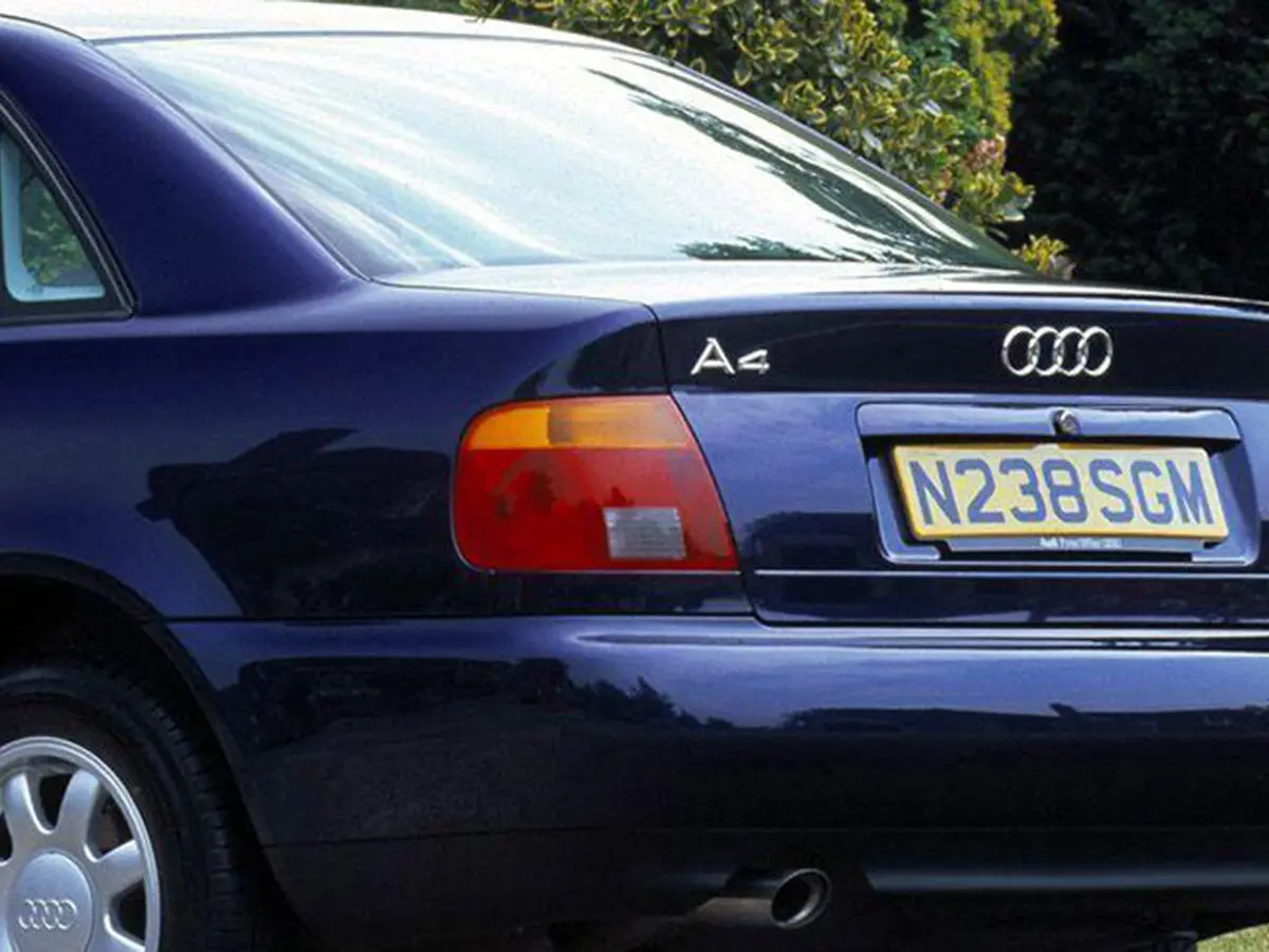 Audi A4 I (B5) Седан — сүрөт 10