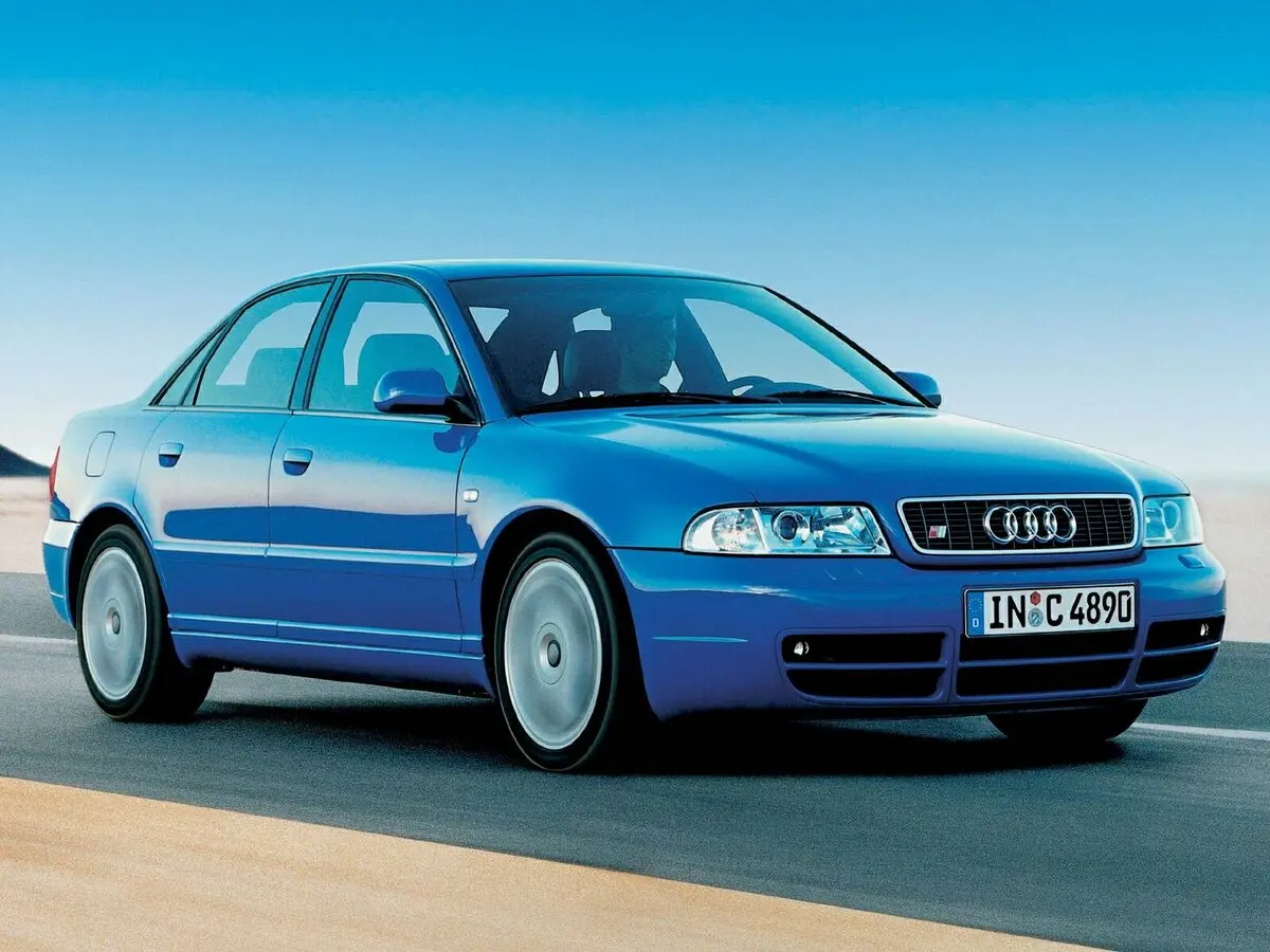 Audi S4 I (B5) Седан — сүрөт 2