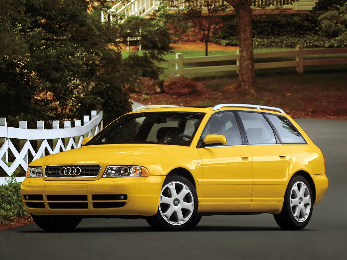Audi S4 I (B5) Универсал 5 дв.