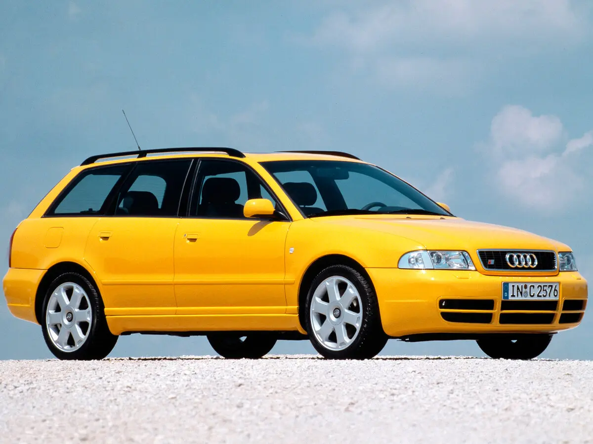 Audi S4 I (B5) Универсал 5 дв. — photo 2