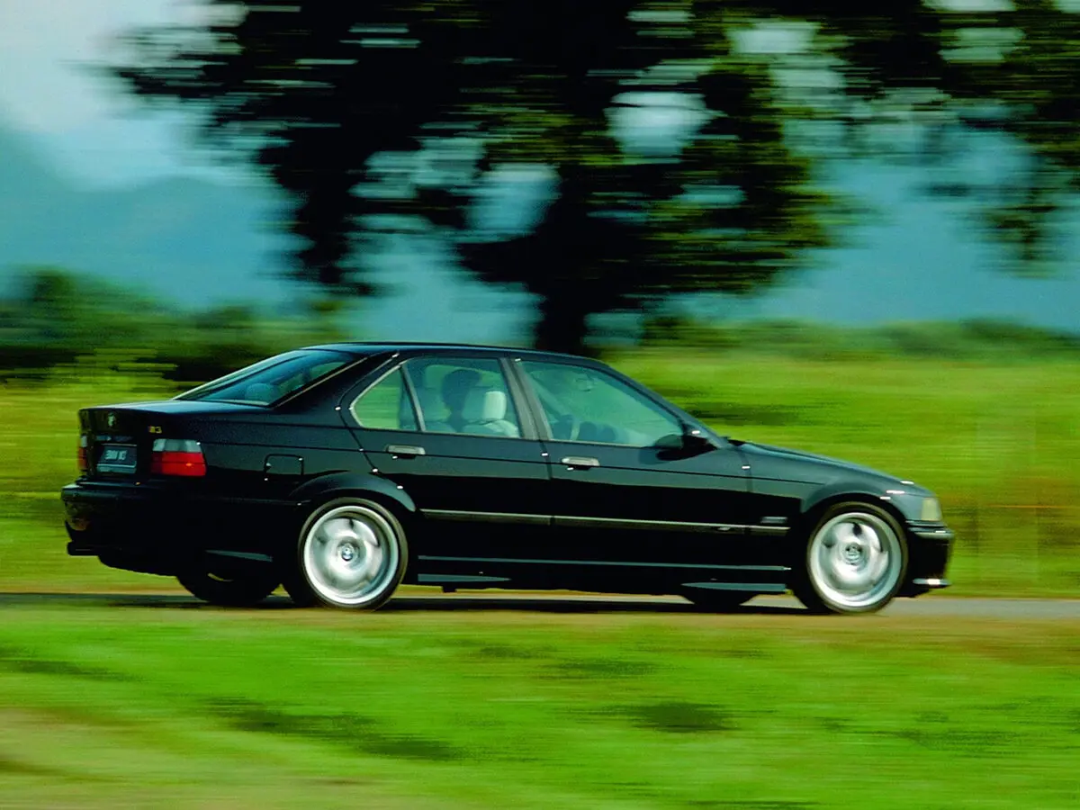 BMW M3 II (E36) Седан — сүрөт 2