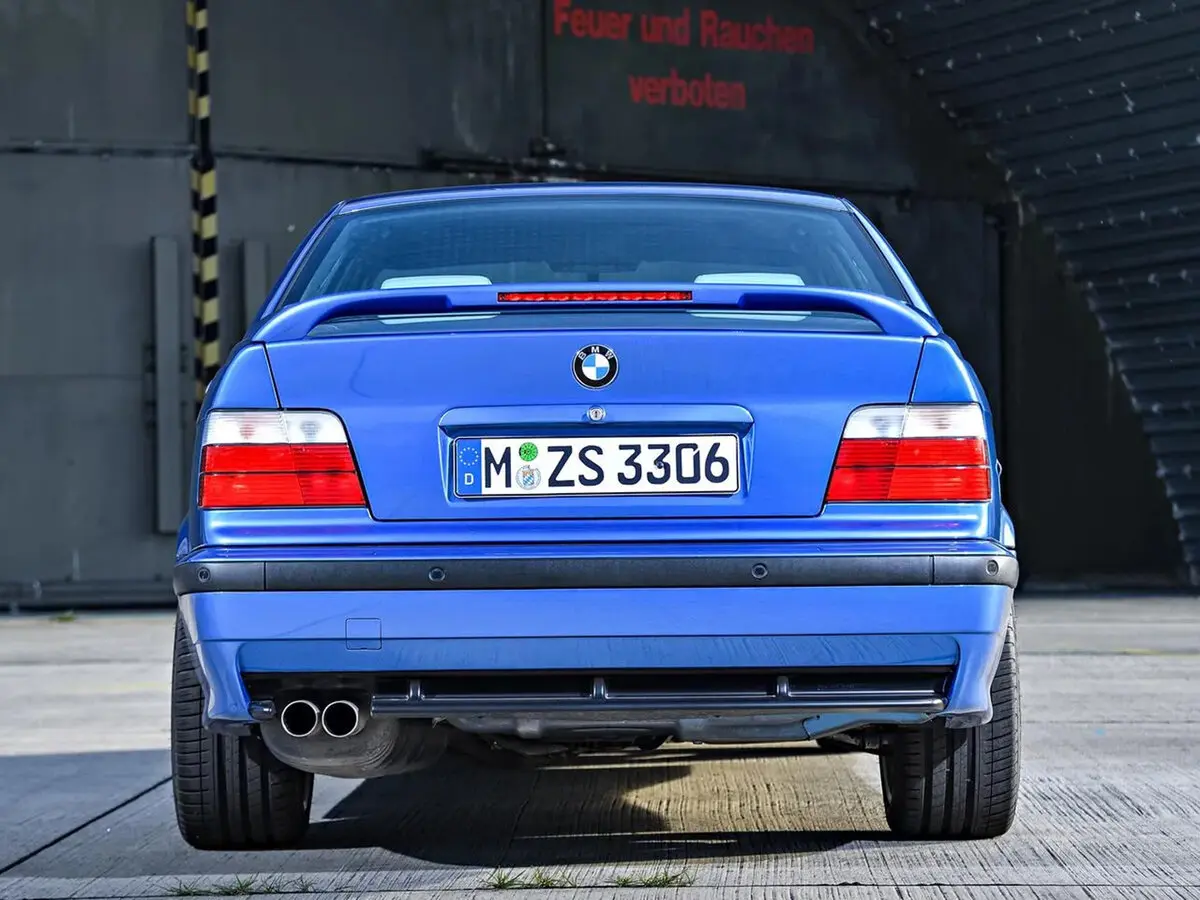BMW M3 II (E36) Седан — сүрөт 4