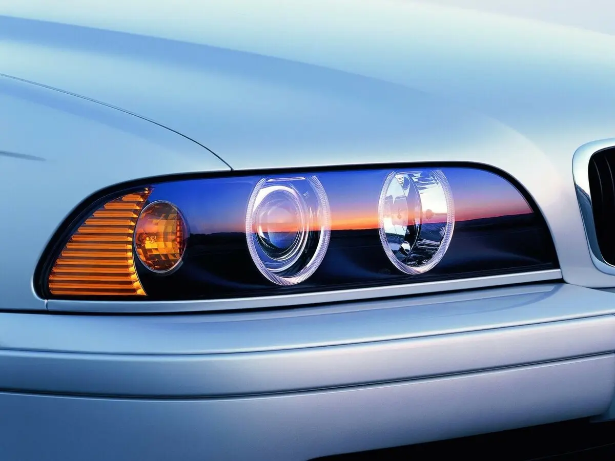 BMW 5 серии IV (E39) Рестайлинг Седан — фото 8